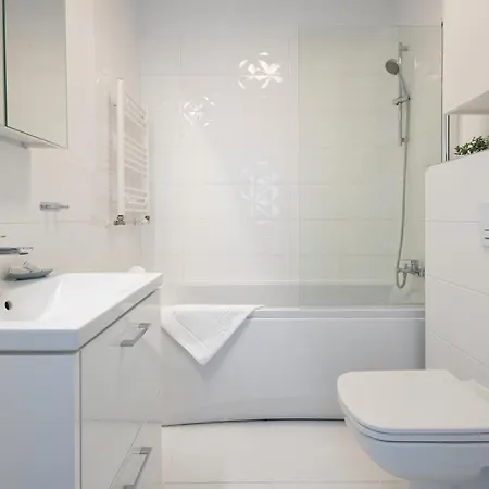 Mieszczanska, Nowoczesny Z 2 Sypialniami, Tarasem I Parkingiem W Centrum Wroclawia Fair Apartment
